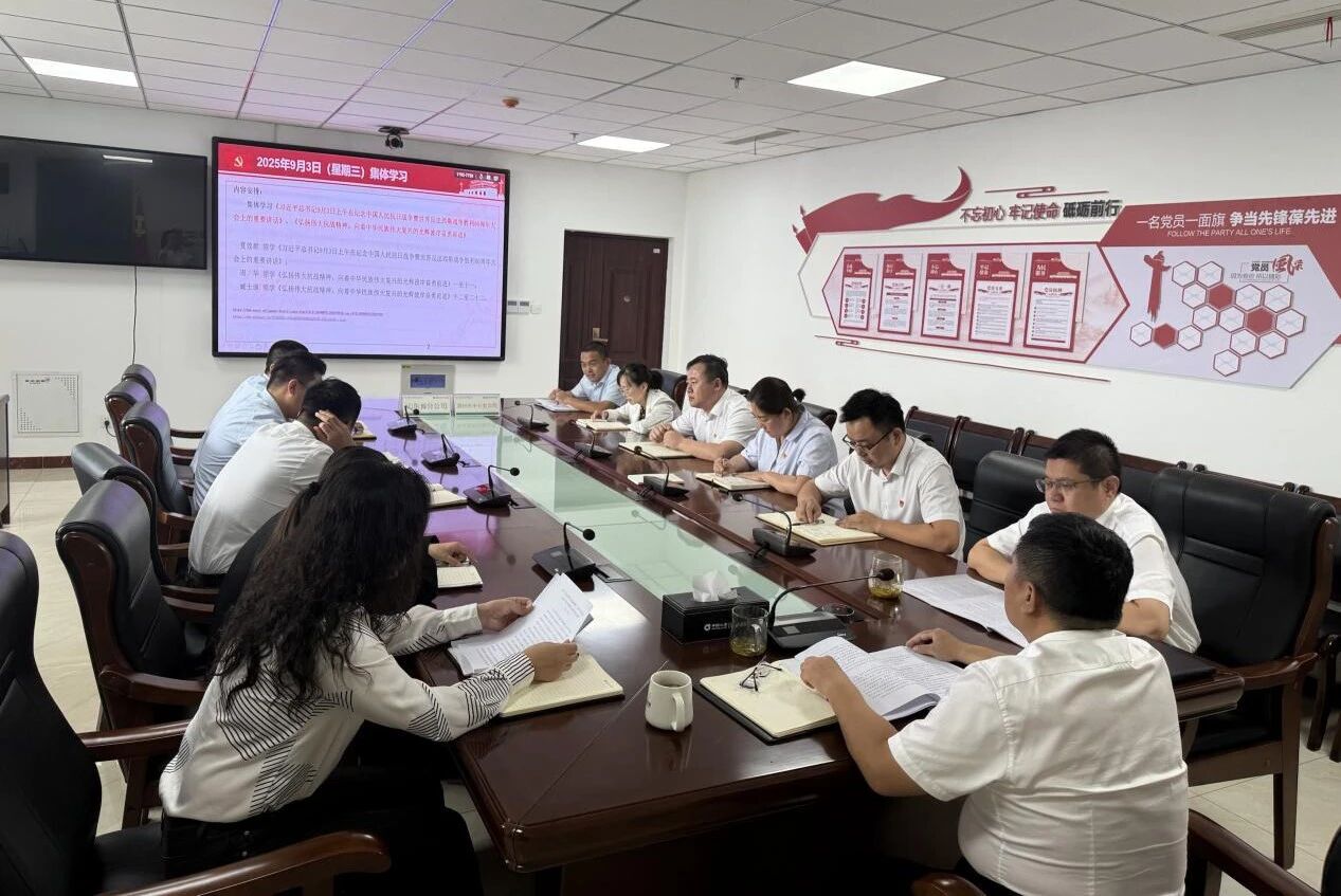 94ac4a303f9dd18f0492467c955f15ac.jpg 94ac4a303f9dd18f0492467c955f15ac.jpg